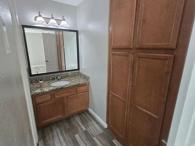 3454 Castle Glen Dr #113 — Photo 44