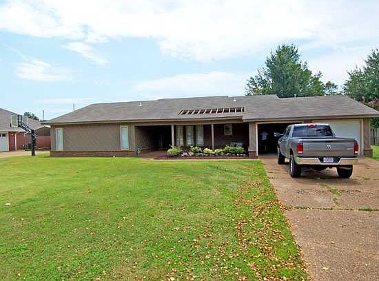 5th image of 313 Cottonwood Ln