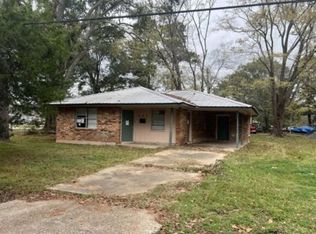 609 Martin Luther King Dr, Marksville, LA 71351
