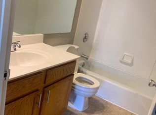 632 Turtle Creek Dr APT D, Saint Louis, MO 63141