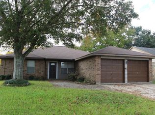 10936 Mesquite Dr, La Porte, TX 77571