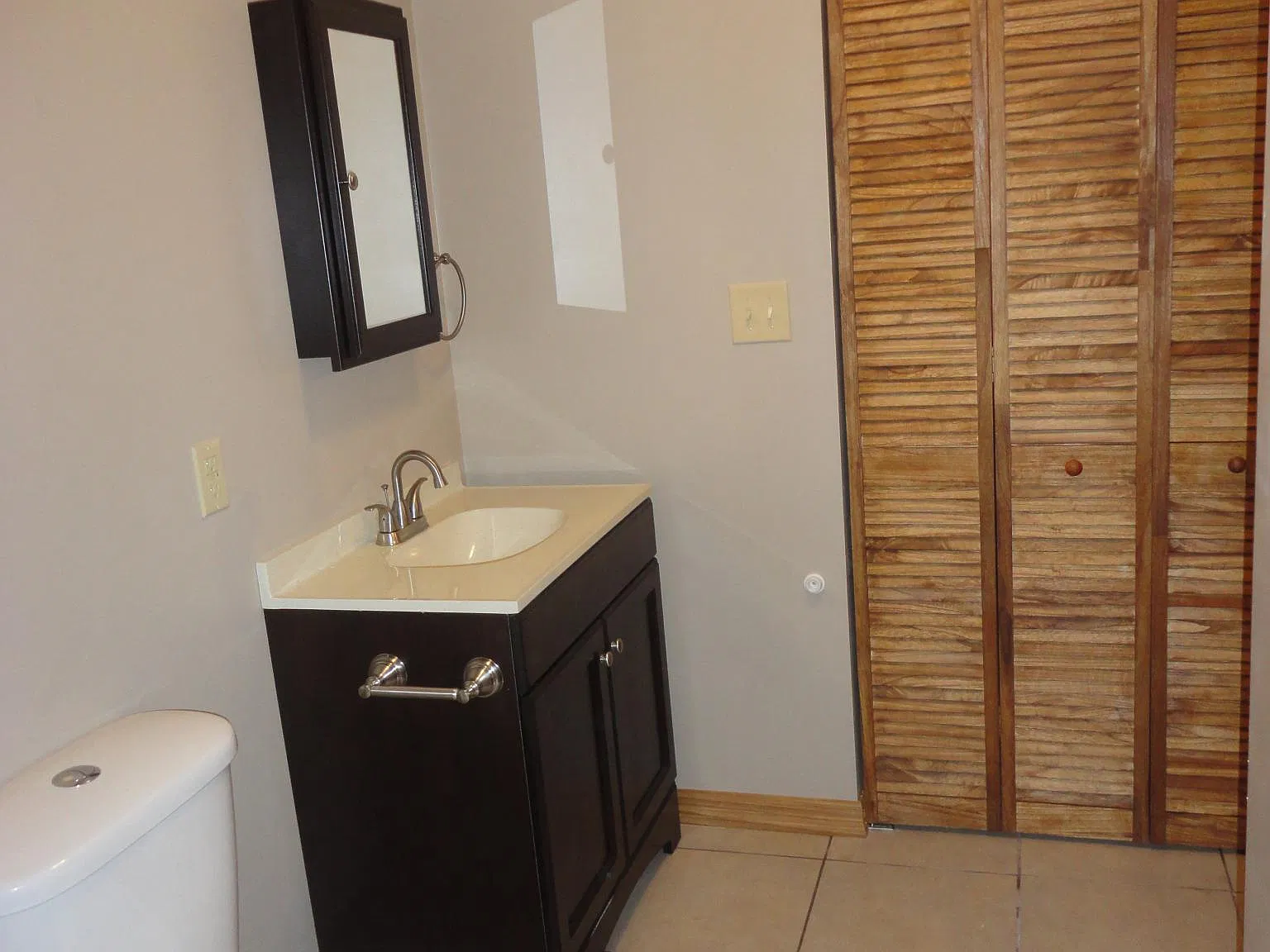 2 bed, 1000 sqft, $950 — Photo 1