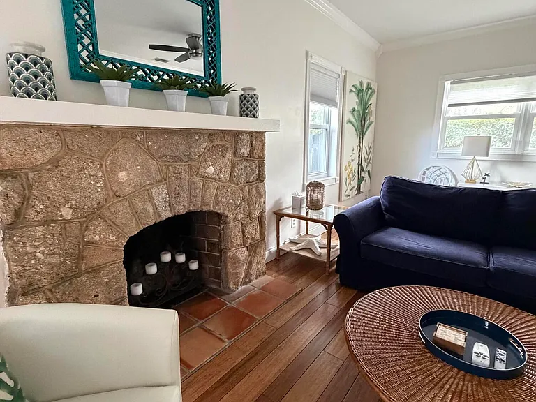 515 Ardmore Rd — Photo 9