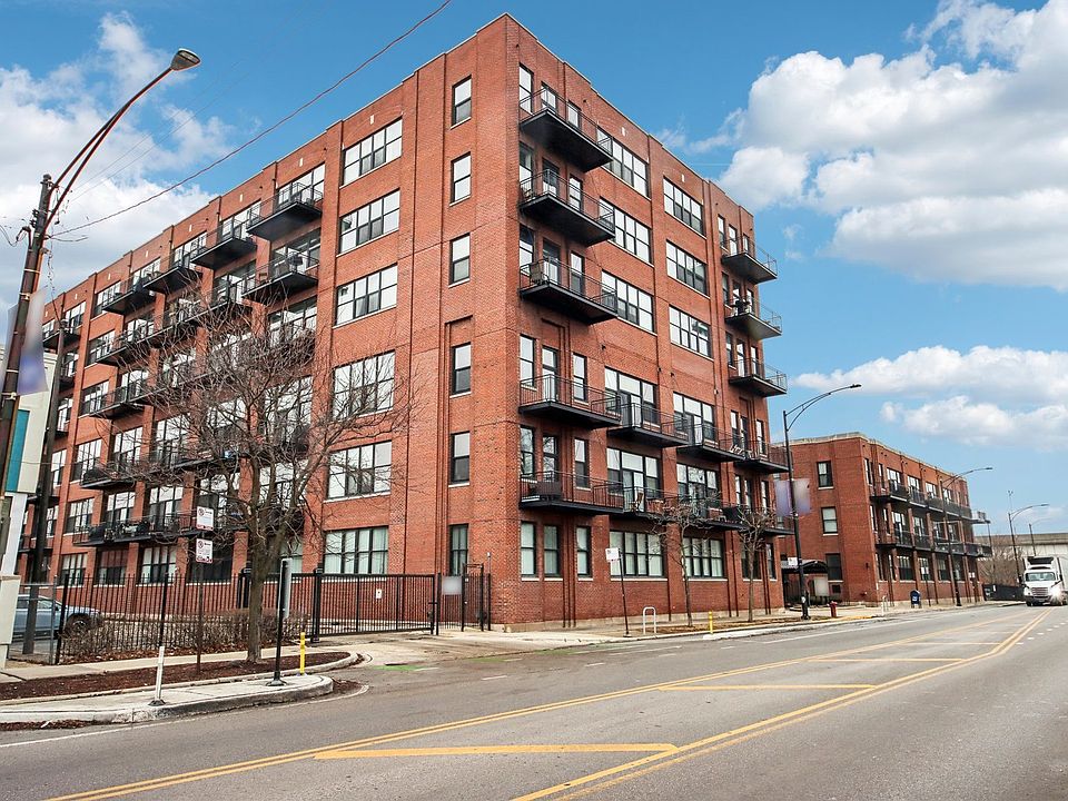 1st image of 2323 W Pershing Rd APT 228