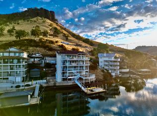 954 Poker Flat Rd, Copperopolis, CA 95228