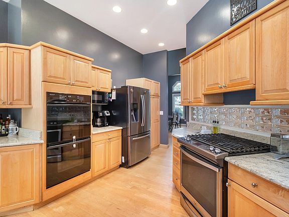 5th image of 21 Lynwood Dr