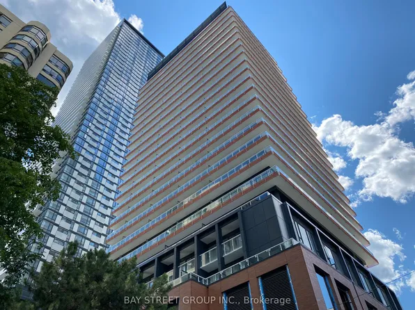 18 Maitland Ter, Toronto, ON