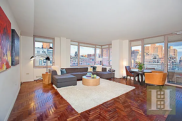 Rented by Halstead Real Estate | media 21