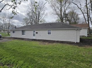 720 E Marion St, Clinton, IL 61727