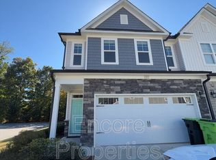 137 Orvis Dr, Holly Springs, NC 27540