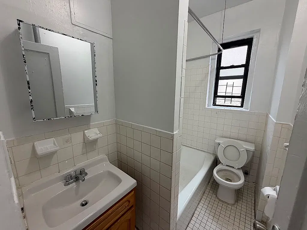 1 bed, 680 sqft, $2,027 — Photo 2