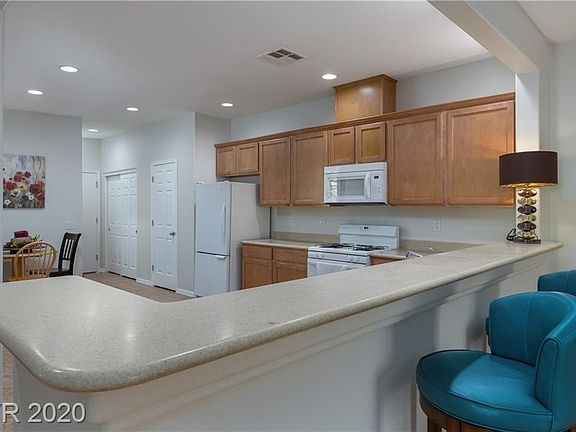 5th image of 8625 Echo Grande Dr