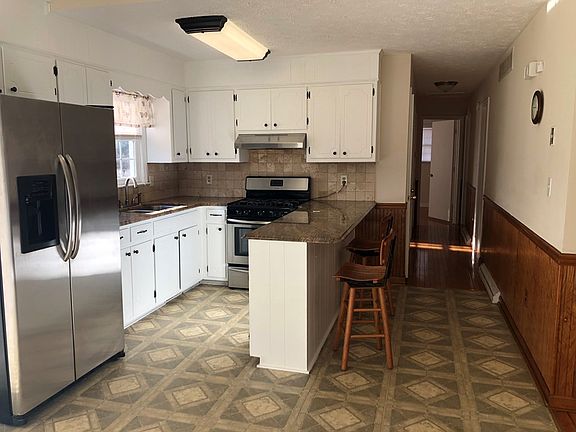 2nd image of 324 Homestead Trl