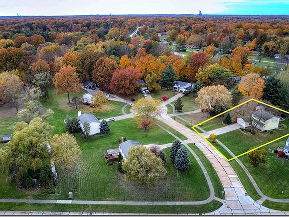 3rd image of 7910 Glen Arbor Ct