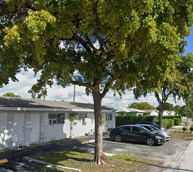 750 NW 9th Ave #3B — Photo 1