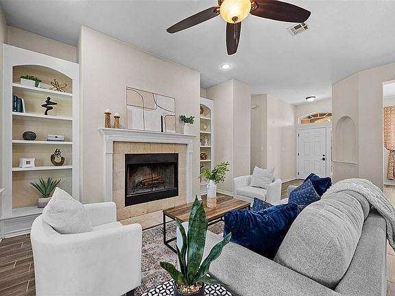3rd image of 10409 Little Creek Cir