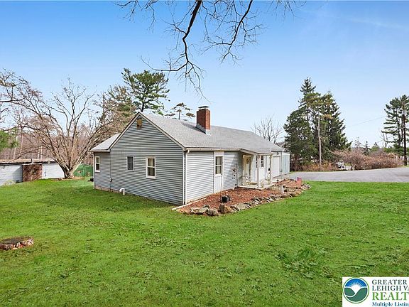 2nd image of 1335 Stones Throw Rd