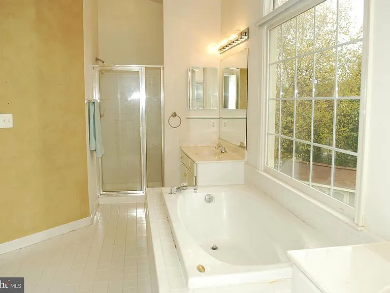 5901 Ewing Pl — Photo 22