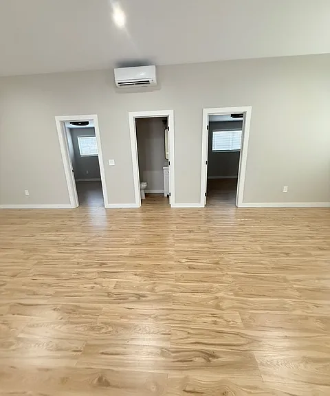 812 Center St — Photo 3