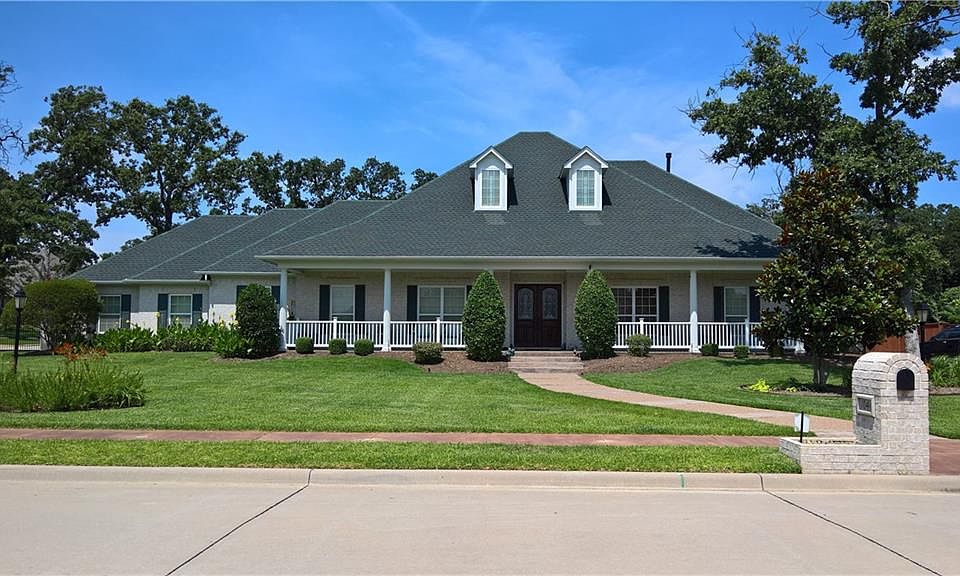 1st image of 1044 Peregrine Pl