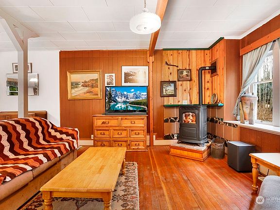 5th image of 30819 76th Avenue NW
