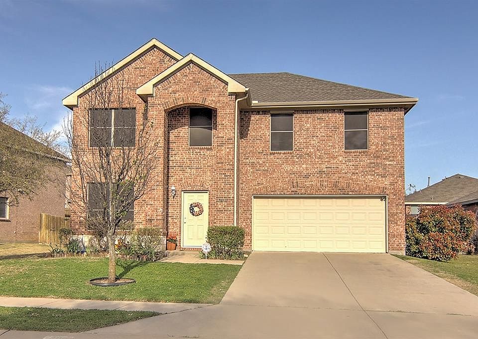 1st image of 490 Forest Ln