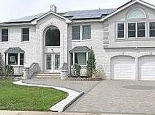 7 Cameron Rd, Piscataway, NJ 08854