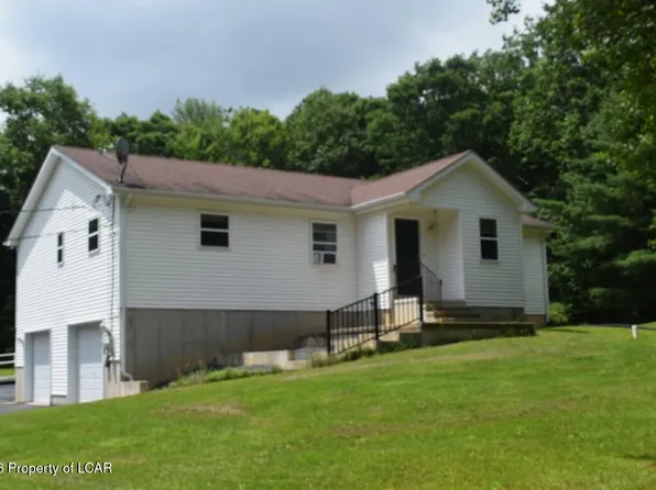 727 Toll Rd, Effort, PA 18330
