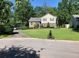 10503 Larkhall Ct, Louisville, KY