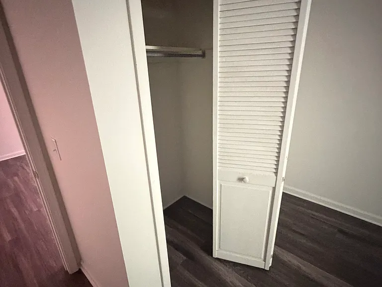 2214 Caniff St #1R — Photo 3