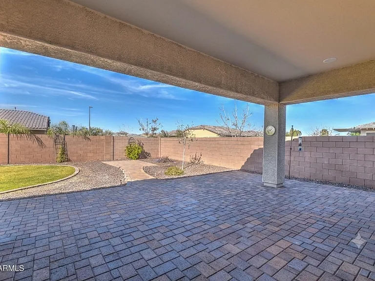 2364 E Susan Dr — Photo 23