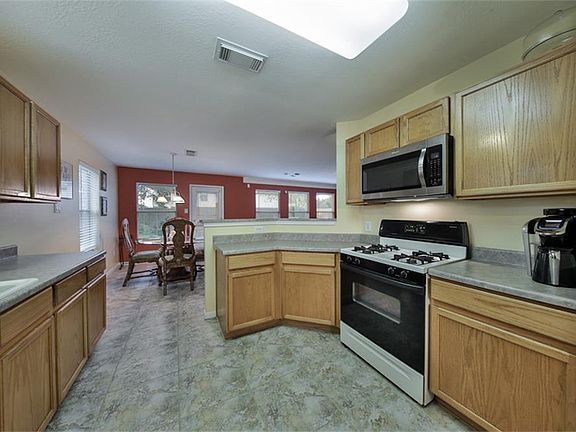 4th image of 6030 Cascadera Dr