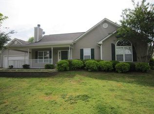 382 Kay Dr, Winder, GA 30680