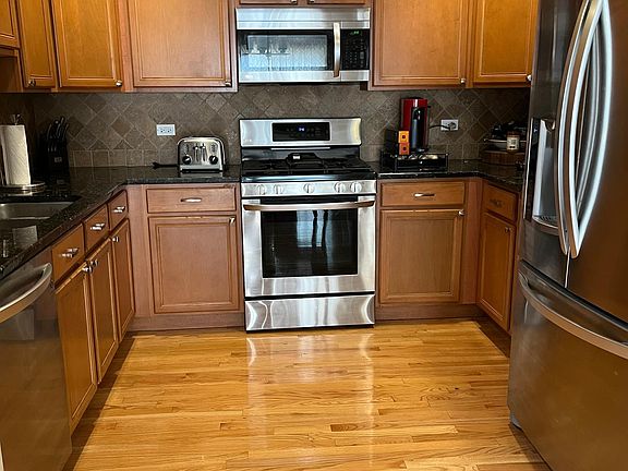 2nd image of 1450 Pauline Cir