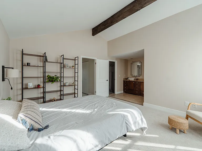 12572 E Bates Cir — Photo 9