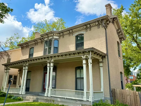 318 E Jefferson St, Iowa City, IA