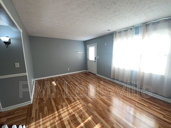 2nd image of 9813 Oakshire Dr