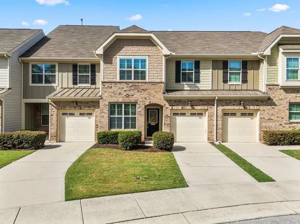 9320 Lennox Laurel Cir, Raleigh, NC 27617