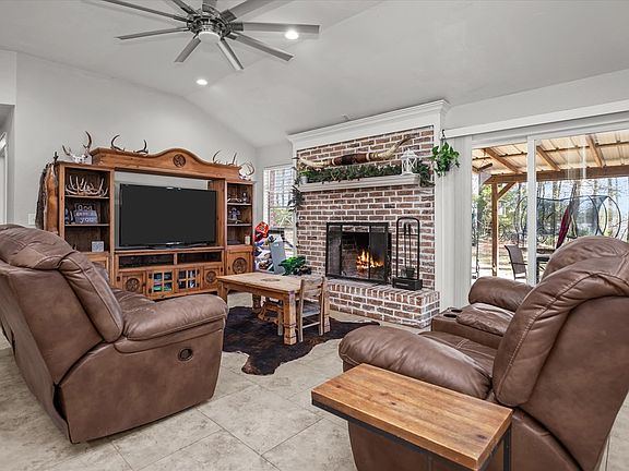 5th image of 636 Campoli Rd