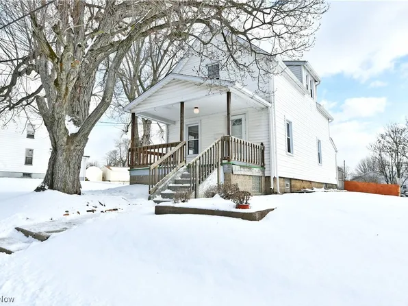 545 Lucy St, Masury, OH 44438