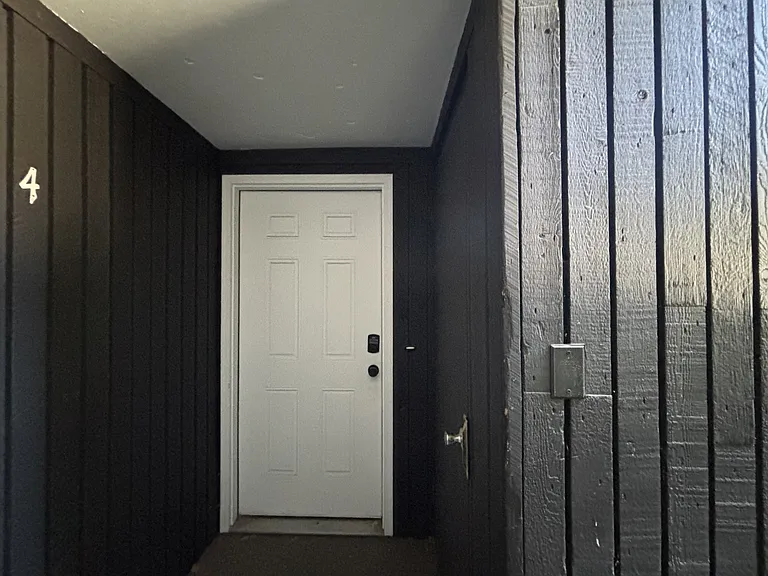 1401-1403 S 300 E — Photo 18