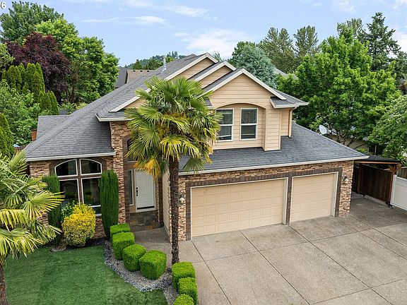 2nd image of 13048 SE Almond Ln