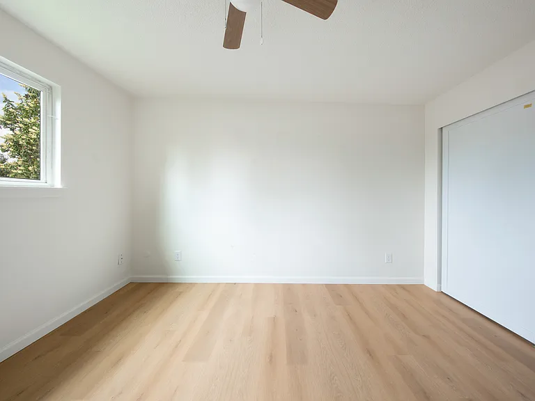 301 S 82nd St #5 — Photo 11