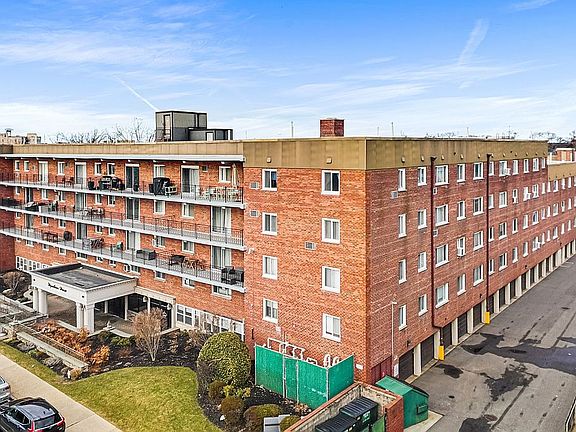 3rd image of 200 Atlantic Ave APT 416
