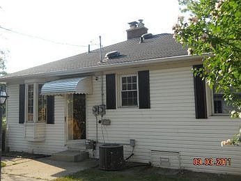 2nd image of 16969 Stephens Dr