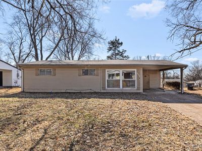 9226 Bataan Dr, Saint Louis, MO, 63134