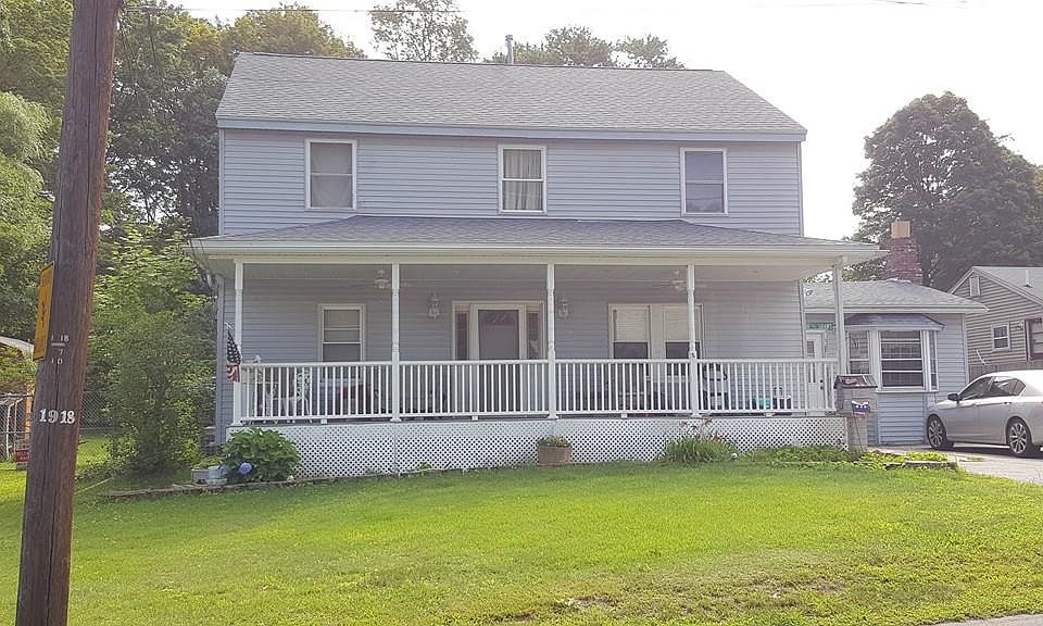 2nd image of 35 Webb St