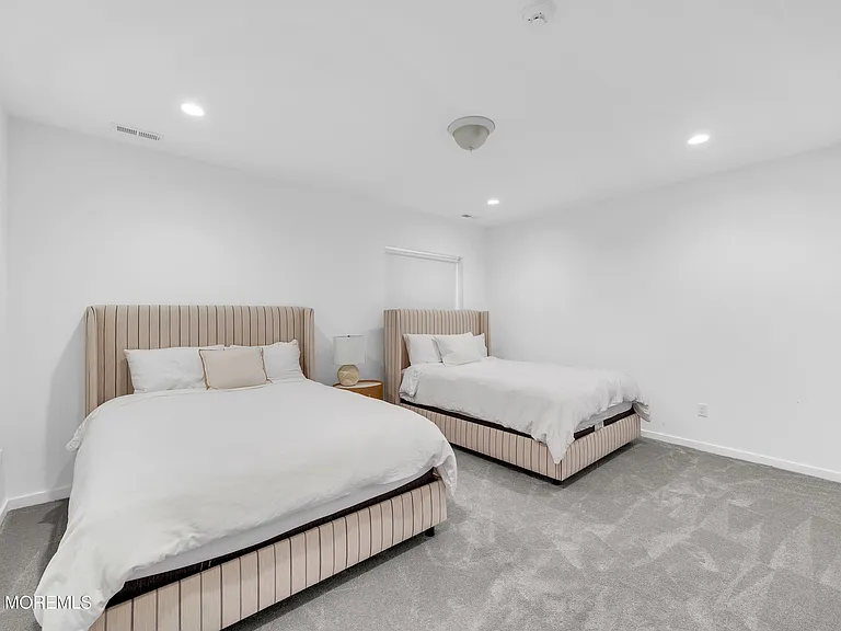 1675 Saint Regis Ct — Photo 36