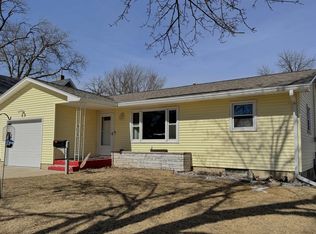 208 5th Ave NE, Hampton, IA 50441