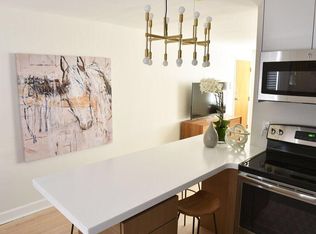 Loomis Drive, West Hartford, CT 06107